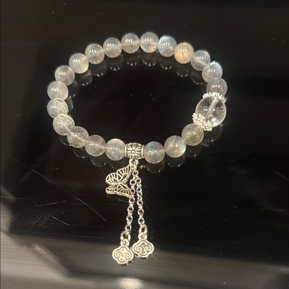 Elegant Silver Cat Eye Beaded Bracelet with Charms